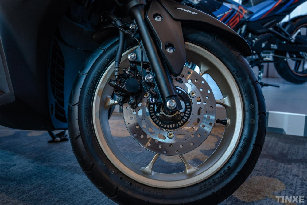 Hệ thống phanh trên Yamaha NVX 155