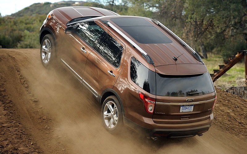 Lẫy chuyển số có công dụng hỗ trợ xe leo dốc/đèo.