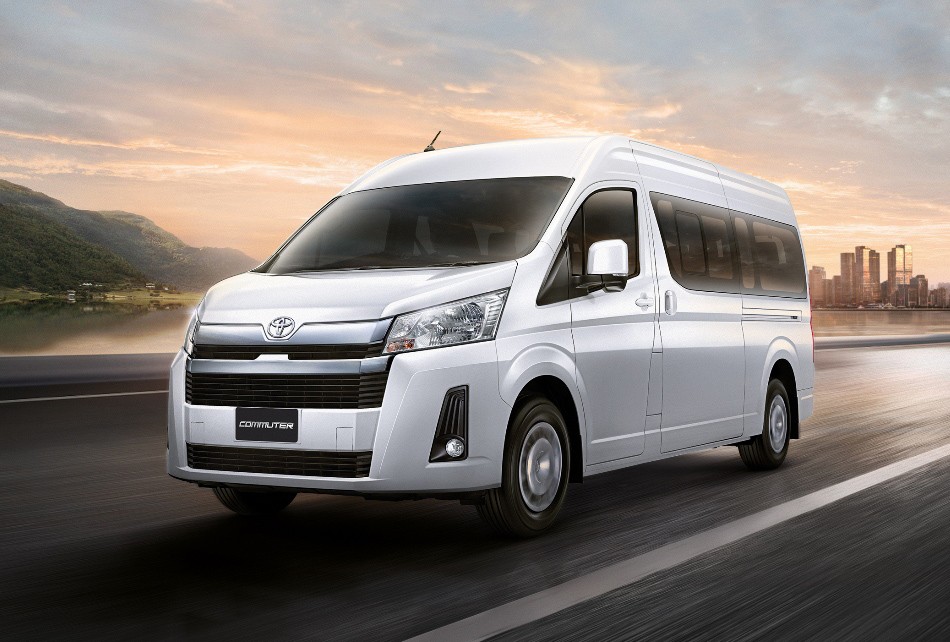 Toyota Hiace có giá 1.176.000.000 đồng. Toyota Hiace có giá 1.176.000.000 đồng.