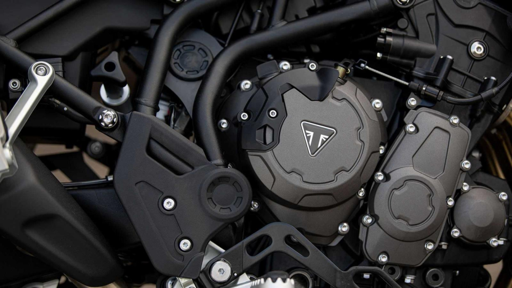 Động cơ 3 xylanh của Triumph Tiger 850 Sport Động cơ 3 xylanh của Triumph Tiger 850 Sport