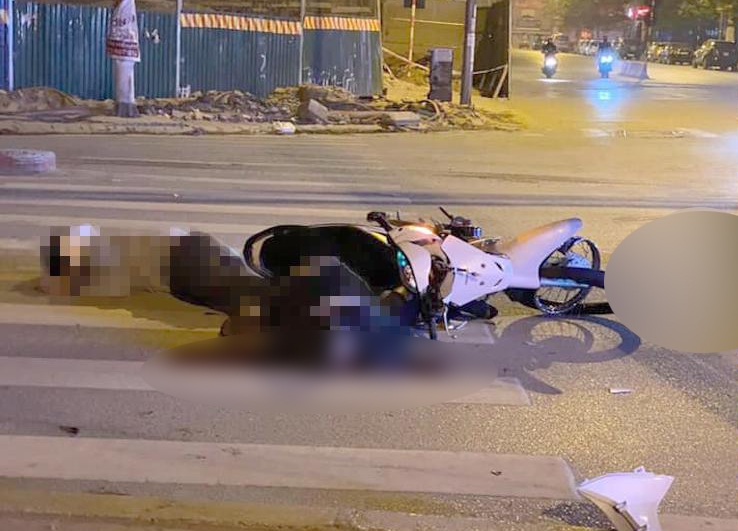 Vụ tai nạn này làm 2 thanh niên tử vong tại chỗ Vụ tai nạn này làm 2 thanh niên tử vong tại chỗ