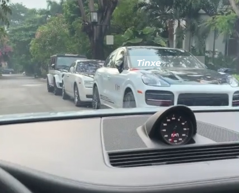 Dàn xe Dàn xe khủng của Minh Nhựa với Mercedes-AMG G63 Edition One, Rolls-Royce Ghost Series I hay Porsche Cayenne Coupe
