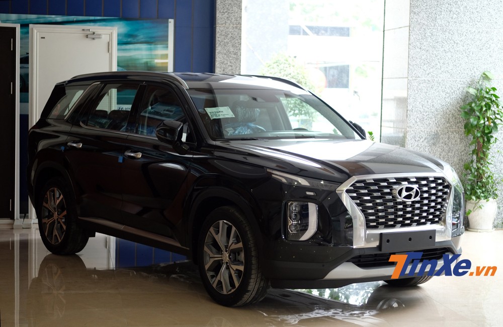 Hyundai Palisade được trưng bày tại Hà Nội vào năm 2019 Hyundai Palisade được trưng bày tại Hà Nội vào năm 2019