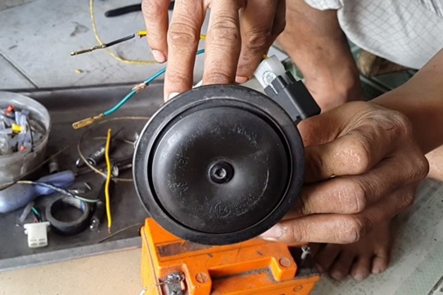 Sửa chữa còi xe ô tô tại nhà Sửa chữa còi xe ô tô tại nhà