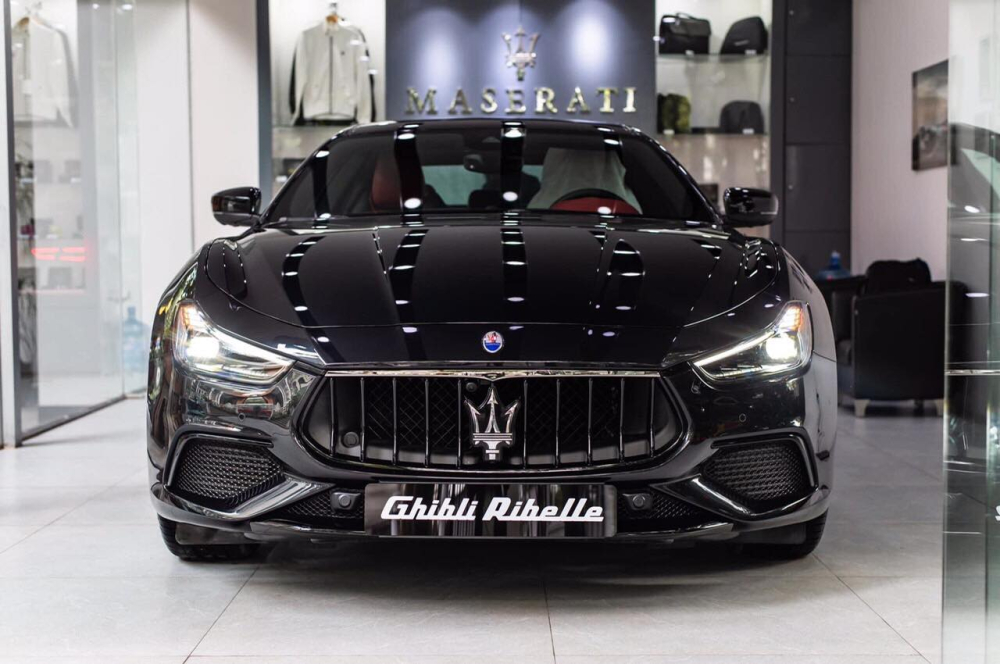 Giá xe Maserati Ghibli Ribelle tại Việt Nam hơn 6,5 tỷ đồng