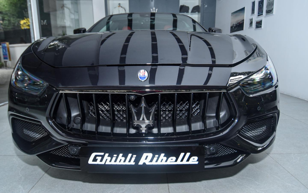 Trùm sedan giới hạn Maserati Ghibli với phiên bản Ribelle đầu tiên về nước, giới hạn 30 xe, giá hơn 6,5 tỷ đồng