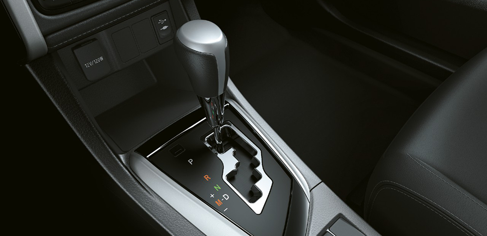 Corolla Altis sử dụng động cơ xăng 4 xi lanh VVT-i kép 16 van DOHC, dung tích 1.8L.