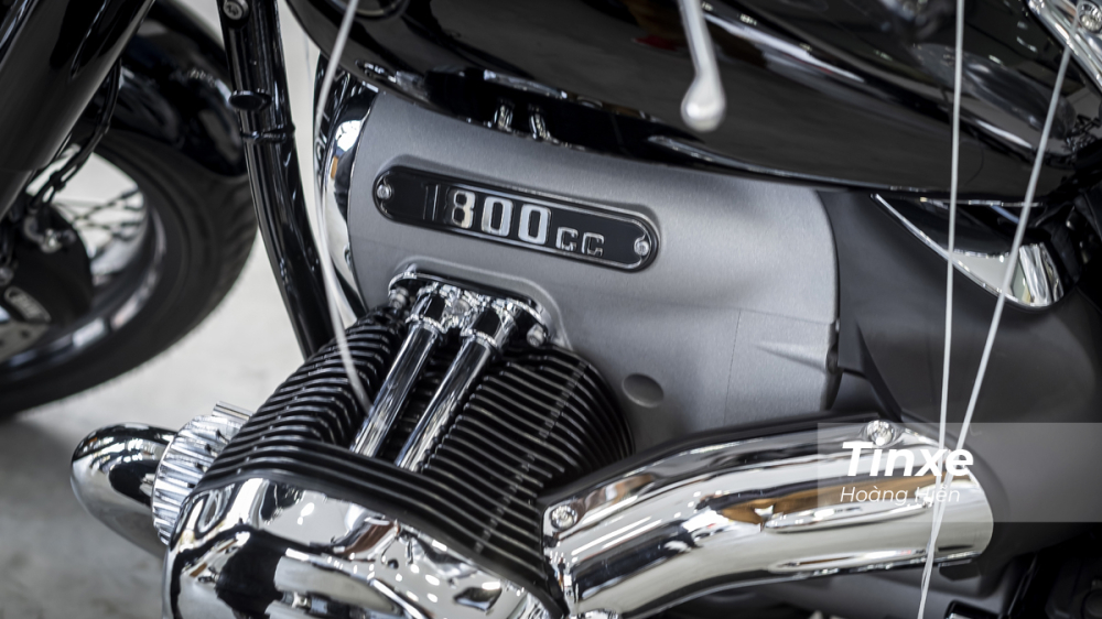 Về sức mạnh, BMW R18 được trang bị động cơ boxer quen thuộc nhà BMW được làm mát bằng không khí và dầu. Khối động cơ này có dung tích 1.802cc Sản sinh công suất 91 mã lực tại 4.750 vòng tua/phút, mô-men xoắn cực đại đạt 158 Nm tại 3.000 vòng tua/phút. Về sức mạnh, BMW R18 được trang bị động cơ boxer quen thuộc nhà BMW được làm mát bằng không khí và dầu. Khối động cơ này có dung tích 1.802cc Sản sinh công suất 91 mã lực tại 4.750 vòng tua/phút, mô-men xoắn cực đại đạt 158 Nm tại 3.000 vòng tua/phút.