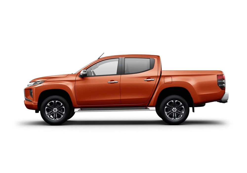 Mitsubishi Triton 2021 màu cam Mitsubishi Triton 2021 màu cam