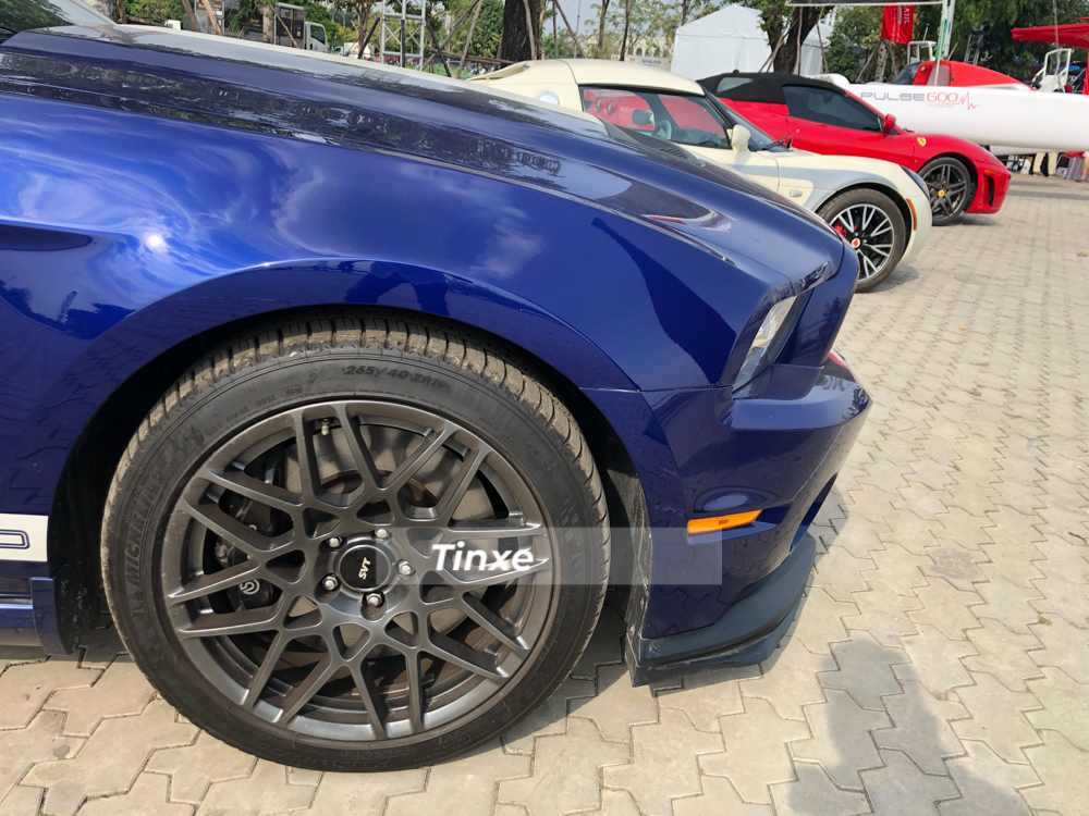 La-zăng trên Ford Mustang Shelby GT500 La-zăng trên Ford Mustang Shelby GT500