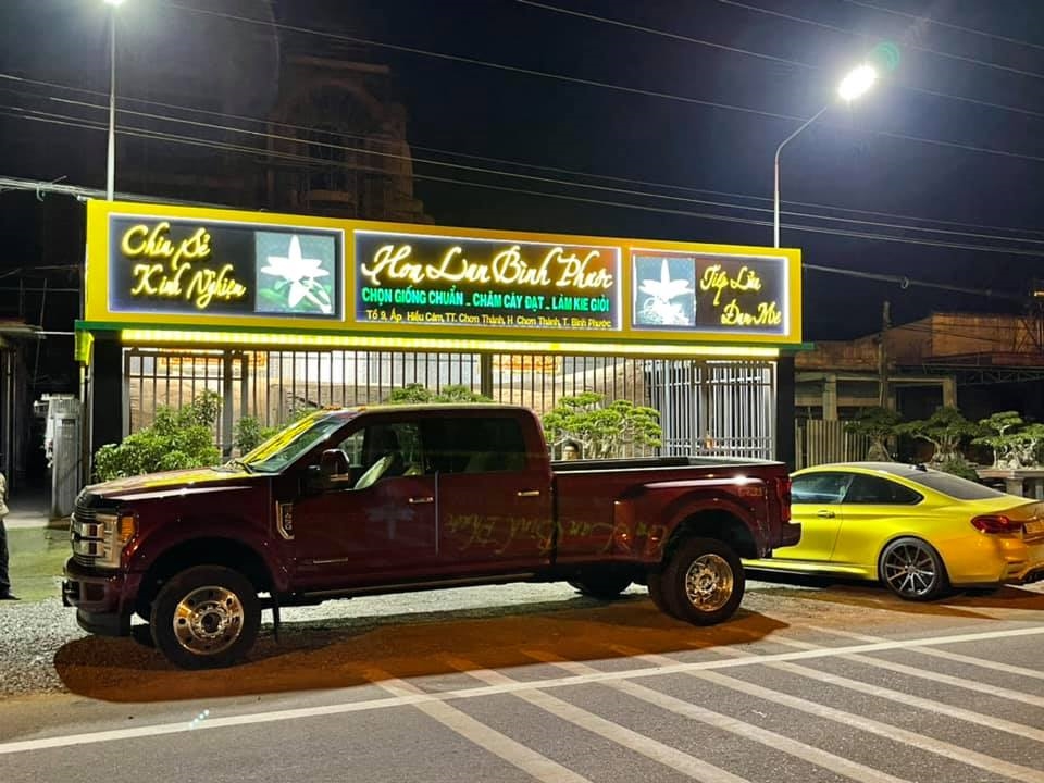 Ford F-450 Super Duty phiên bản Limited có giá bán được cho hơn 6 tỷ đồng Ford F-450 Super Duty phiên bản Limited có giá bán được cho hơn 6 tỷ đồng