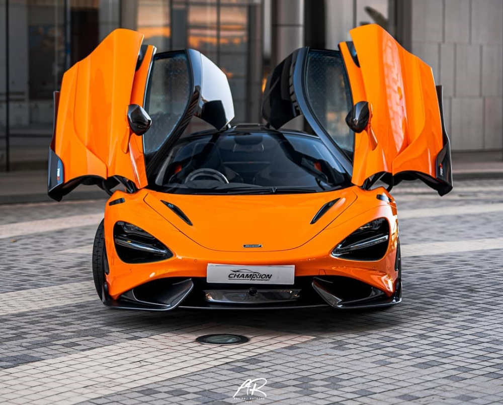McLaren 765LT đầu tiên bàn giao cho khách hàng Hồng Kông McLaren 765LT đầu tiên bàn giao cho khách hàng Hồng Kông