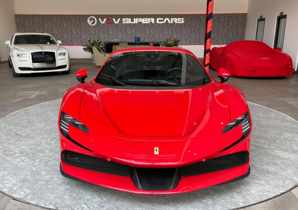 Ferrari SF90 Stradale chính là chiếc siêu xe ngựa chồm mạnh nhất tại Việt Nam hiện nay Ferrari SF90 Stradale chính là chiếc siêu xe ngựa chồm mạnh nhất tại Việt Nam hiện nay