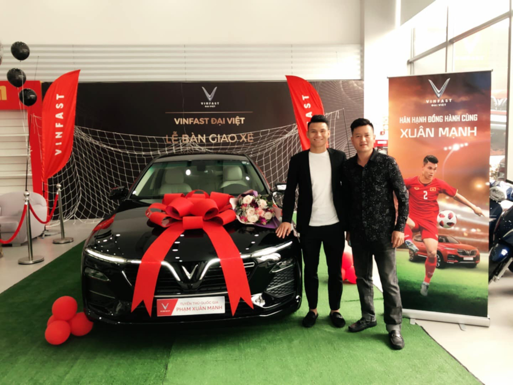Sau khi cưới vợ đến Sau khi cưới vợ đến 3 hiệp vào tháng 1 năm 2021, Xuân Mạnh đã rước vợ 2 trong tháng 2 năm Tân Sửu này