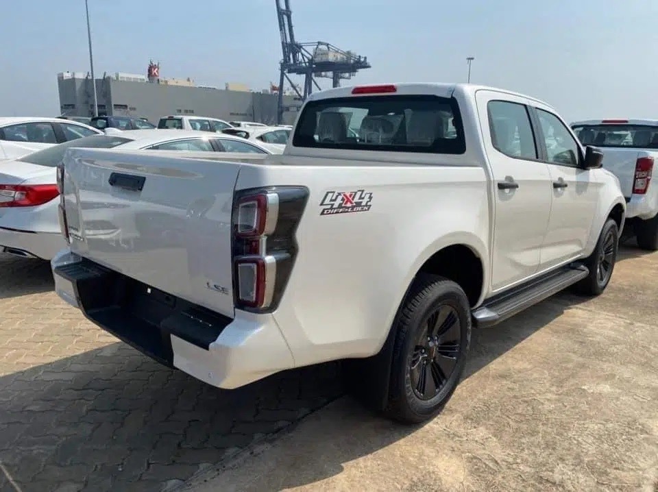 Isuzu D-Max 2021 vẫn sẽ được nhập khẩu nguyên chiếc từ Thái Lan. Isuzu D-Max 2021 vẫn sẽ được nhập khẩu nguyên chiếc từ Thái Lan.