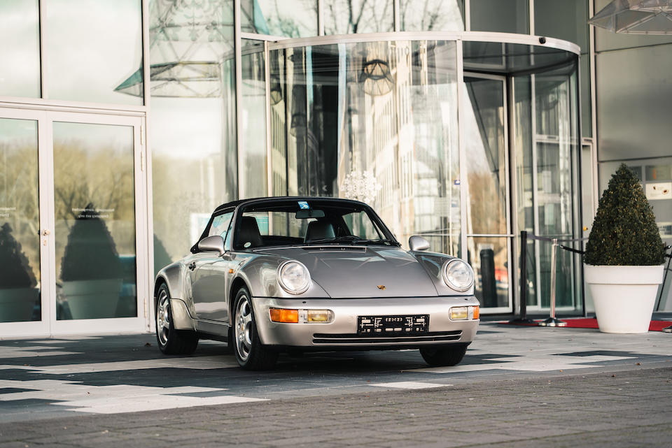 Phía trước của chiếc Porsche 911 Type 964 Carrera 2 Convertible Works Turbo Look 1992 Phía trước của chiếc Porsche 911 Type 964 Carrera 2 Convertible Works Turbo Look 1992