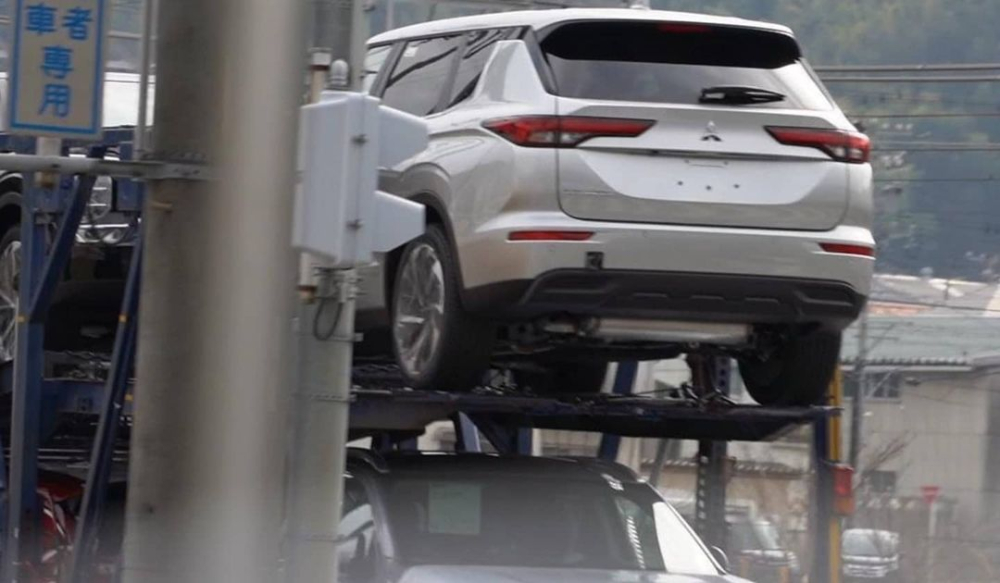 Mitsubishi Outlander 2021 sẽ chính thức trình làng tại nước ngoài vào hôm nay, ngày 16/2 Mitsubishi Outlander 2021 sẽ chính thức trình làng tại nước ngoài vào hôm nay, ngày 16/2