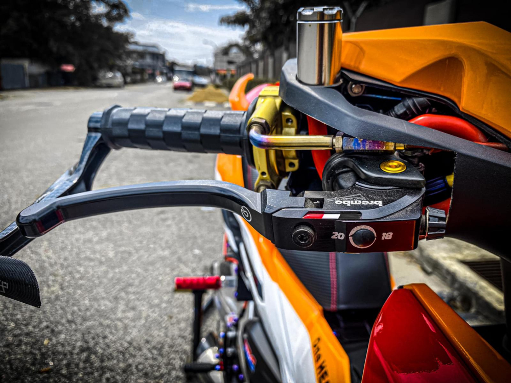 Phanh tay sua khi độ