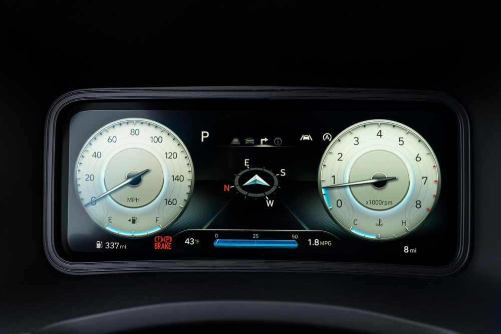 Hyundai Kona 2022 còn có bảng đồng hồ kỹ thuật số với màn hình 10,25 inch Hyundai Kona 2022 còn có bảng đồng hồ kỹ thuật số với màn hình 10,25 inch