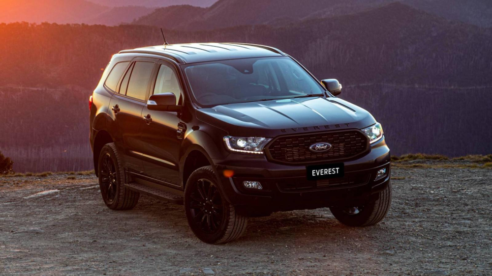 Ford Everest Sport 2021 chuẩn bị được đưa về Việt Nam, là phiên bản tầm trung năm giữa 2 bản cao và bản thấp. Ford Everest Sport 2021 chuẩn bị được đưa về Việt Nam, là phiên bản tầm trung năm giữa 2 bản cao và bản thấp.