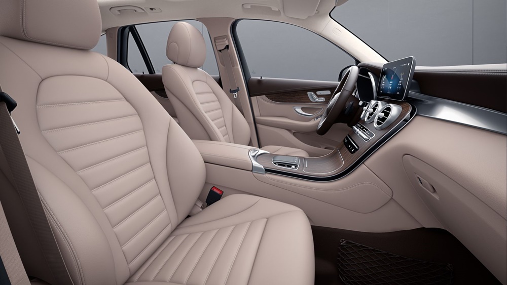 Nội thất sang trọng bên trong mẫu xe Mecedes-Benz-GLC. Nội thất sang trọng bên trong mẫu xe Mecedes-Benz-GLC.