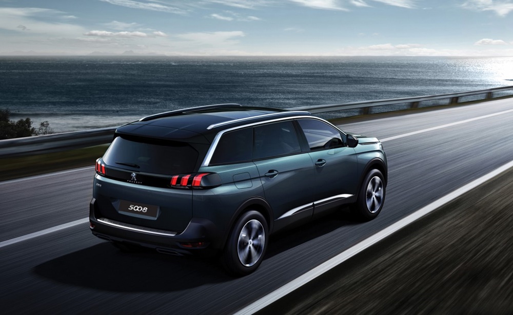 Thiết kế đuôi sau của Peugeot 5008 hiện đại, trẻ trung Thiết kế đuôi sau của Peugeot 5008 hiện đại, trẻ trung