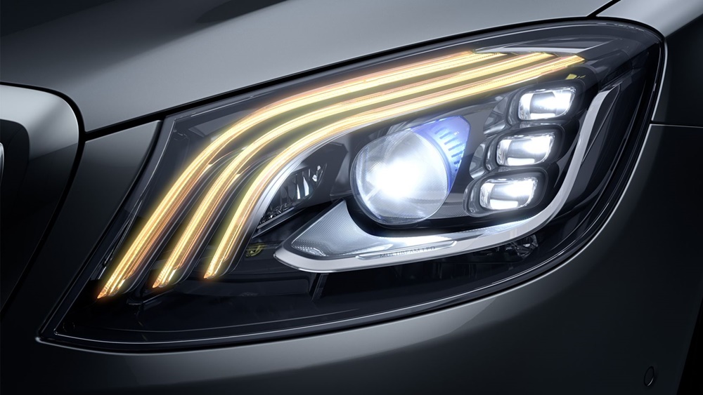 Đèn pha của Mercedes-Benz S450L 2021 và S450L Luxury 2021 là loại MultiBeam LED Đèn pha của Mercedes-Benz S450L 2021 và S450L Luxury 2021 là loại MultiBeam LED