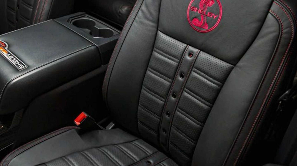 Ghế ngồi bọc da mới bên trong Shelby F-250 Super Baja 2021 Ghế ngồi bọc da mới bên trong Shelby F-250 Super Baja 2021