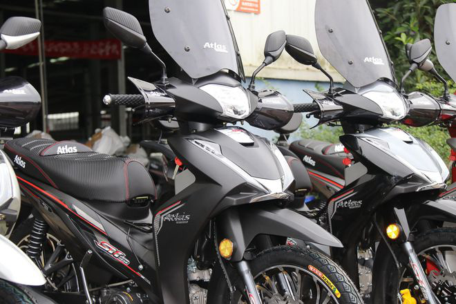Mẫu xe số phổ thông được trang bị đầy đủ như một chiếc xe chuyên phượt Mẫu xe số phổ thông được trang bị đầy đủ như một chiếc xe chuyên phượt