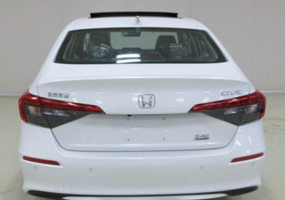 Honda Civic 2022 nhìn từ phía sau Honda Civic 2022 nhìn từ phía sau