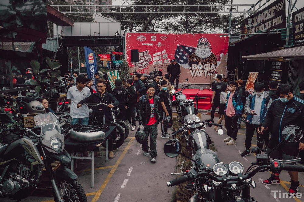 Nhiều mẫu xe mới được mang tới trưng bày tại phiên chợ Nhiều mẫu xe mới được mang tới trưng bày tại phiên chợ