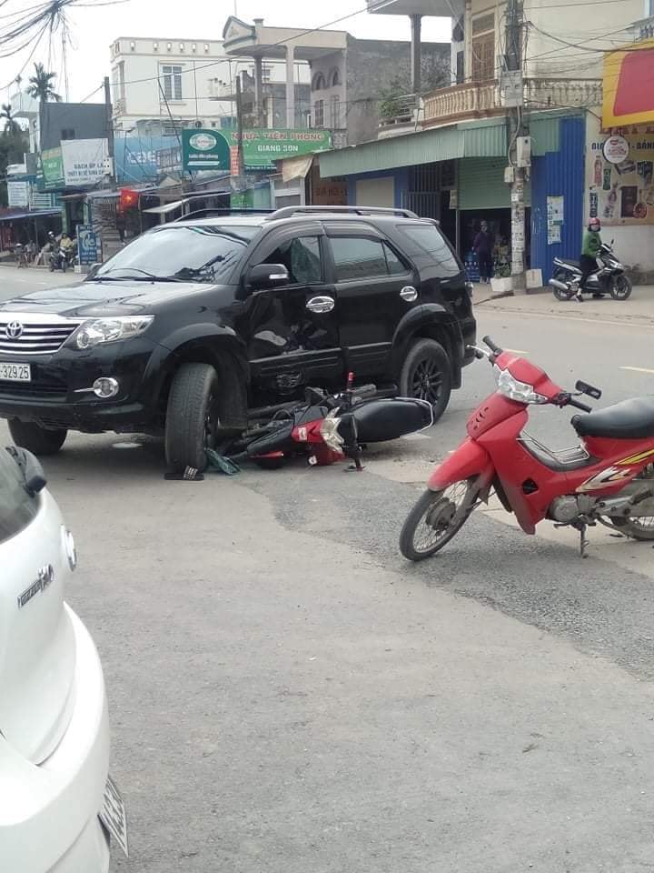 Hiện trường vụ tai nạn Hiện trường vụ tai nạn