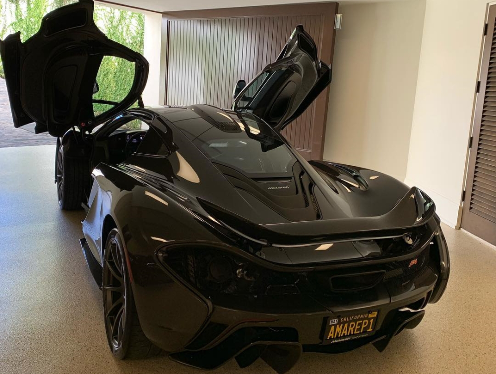 McLaren P1 màu đen tuyền McLaren P1 màu đen tuyền