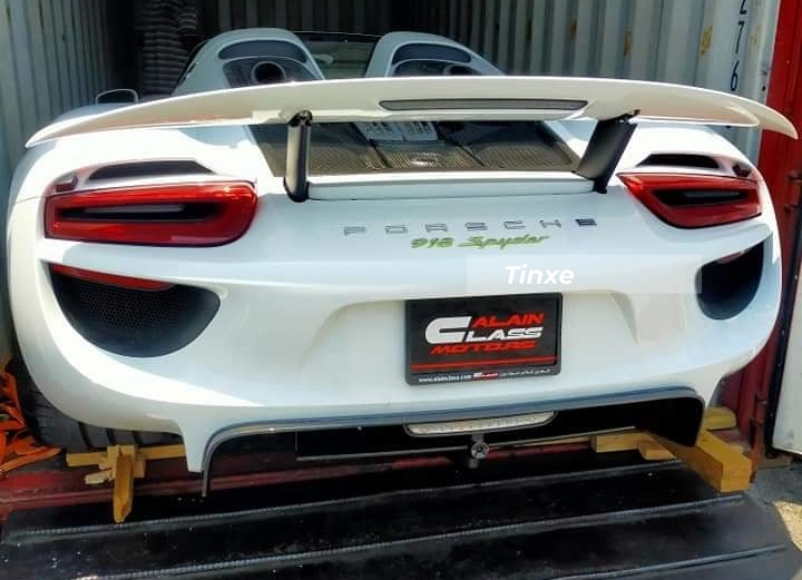 Hiện chiếc Porsche 918 Spyder này đã về garage của nữ doanh nhân 9X Gò Vấp cùng với Ferrari F8 Spider, Ferrari SF90 Stradale, McLaren 765LT, Lamborghini Aventador SVJ Hiện chiếc Porsche 918 Spyder này đã về garage của nữ doanh nhân 9X Gò Vấp cùng với Ferrari F8 Spider, Ferrari SF90 Stradale, McLaren 765LT, Lamborghini Aventador SVJ