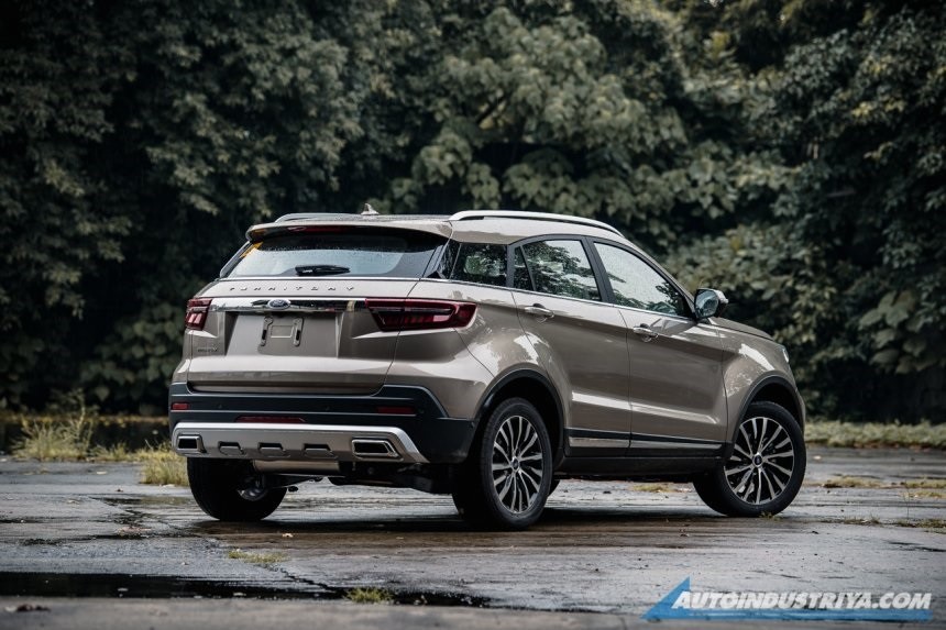 Thiết kế đằng sau của Ford Territory được đánh giá là giống xe Land Rover Thiết kế đằng sau của Ford Territory được đánh giá là giống xe Land Rover