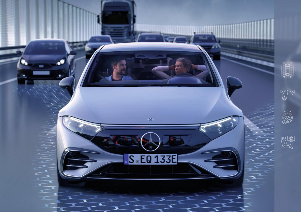 Mercedes-Benz EQS được trang bị hệ thống hỗ trợ lái Drive Pilot bán tự động cấp độ 3. Mercedes-Benz EQS được trang bị hệ thống hỗ trợ lái Drive Pilot bán tự động cấp độ 3.
