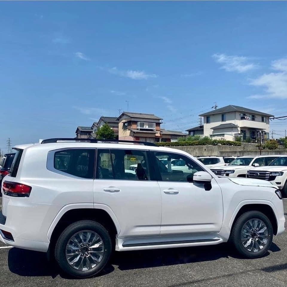 Thiết kế phần thân xe của Toyota Land Cruiser 2021. Thiết kế phần thân xe của Toyota Land Cruiser 2021.