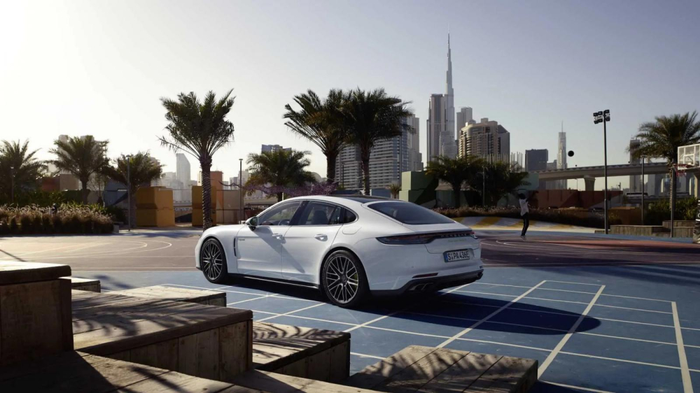 Giá xe Porsche Panamera Giá xe Porsche Panamera