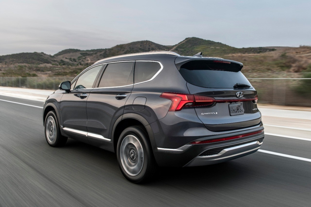 Hyundai Santa Fe 2021 vẫn sẽ được lắp ráp trong nước với 6 phiên bản gồm 3 bản dầu và 3 bản xăng. Hyundai Santa Fe 2021 vẫn sẽ được lắp ráp trong nước với 6 phiên bản gồm 3 bản dầu và 3 bản xăng.