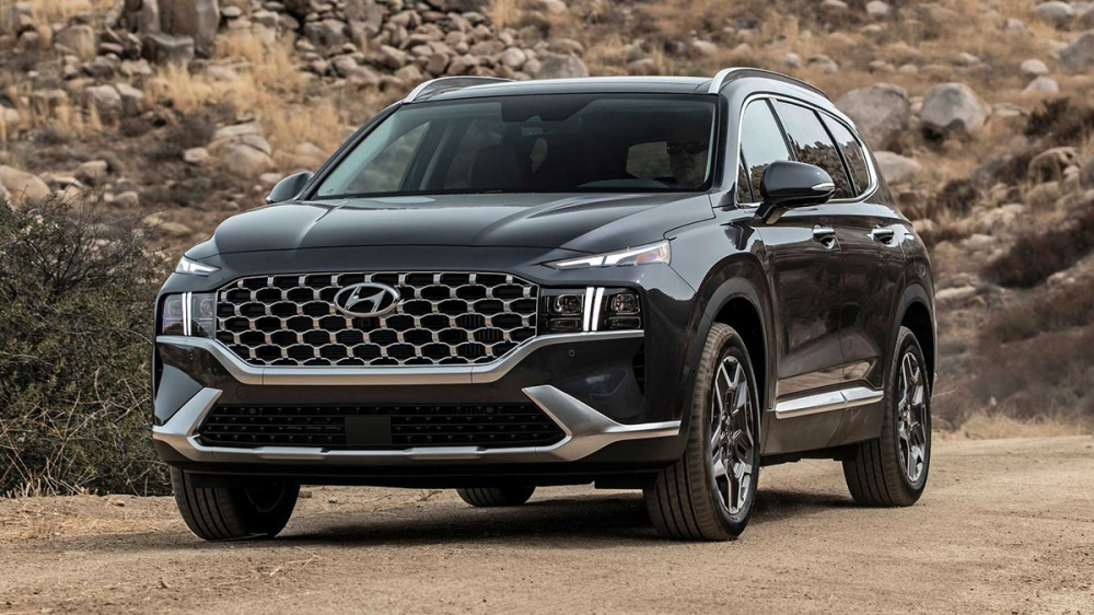 Các đại lý hiện tại đã nhận cọc Hyundai Santa Fe 2021, ra mắt trong tháng 5 này và bắt đầu giao xe từ tháng 6 tới. Các đại lý hiện tại đã nhận cọc Hyundai Santa Fe 2021, ra mắt trong tháng 5 này và bắt đầu giao xe từ tháng 6 tới.
