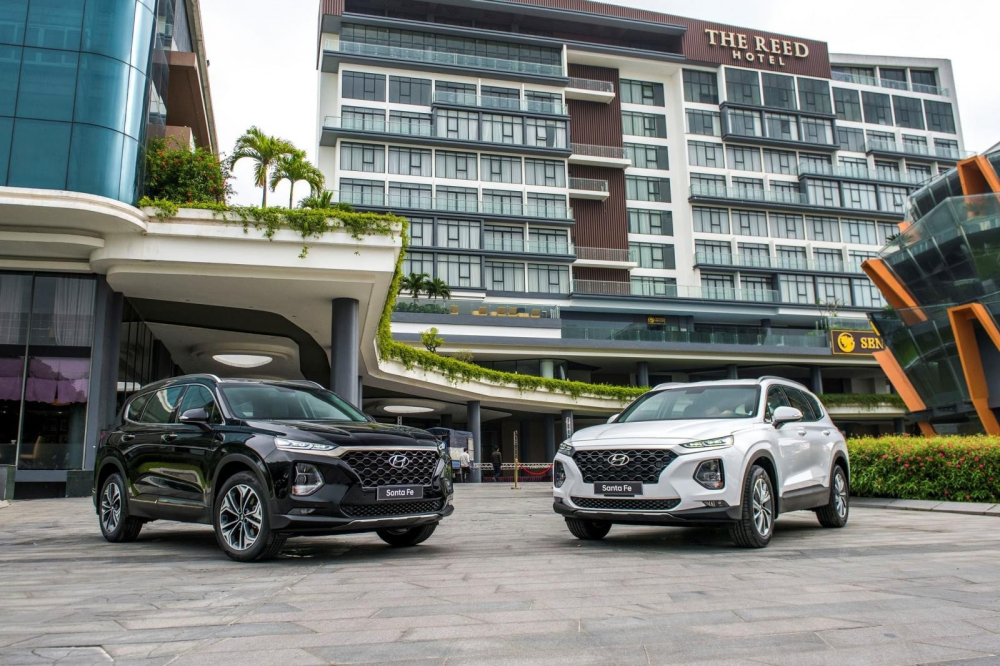 Tại thời điểm này, Hyundai Santa Fe đời cũ vẫn đang có ưu đãi lên tới 150 triệu đồng tại một số đại lý. Tại thời điểm này, Hyundai Santa Fe đời cũ vẫn đang có ưu đãi lên tới 150 triệu đồng tại một số đại lý.