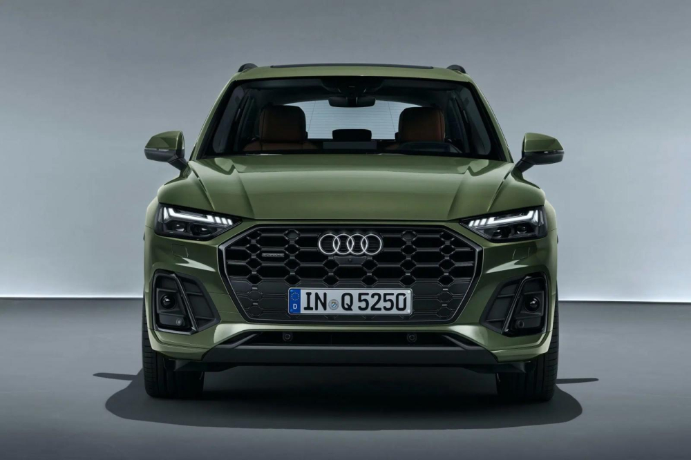 Phần đầu của Audi Q5 2021 lột xác hiện đại hơn nhiều so với trước đây. Phần đầu của Audi Q5 2021 lột xác hiện đại hơn nhiều so với trước đây.