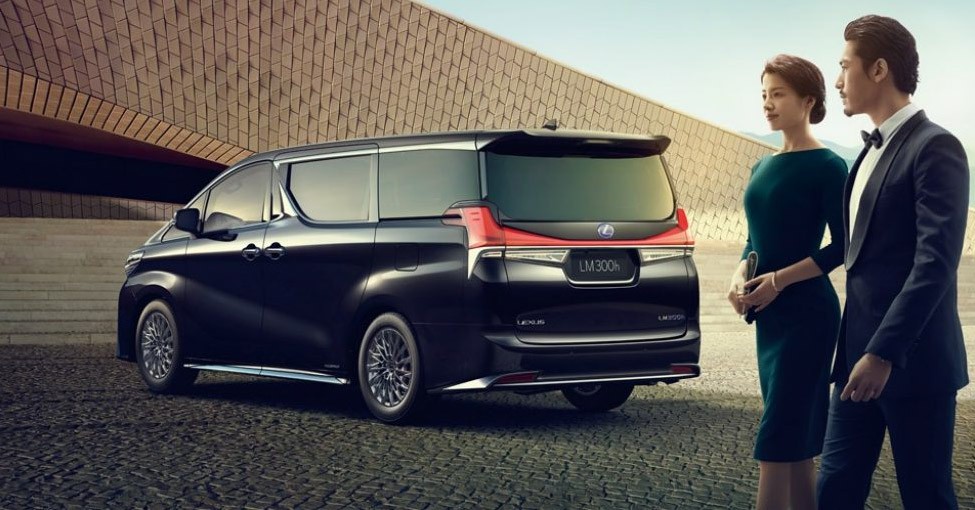 Thiết kế đuôi sau của Lexus LM 350 2021. Thiết kế đuôi sau của Lexus LM 350 2021.