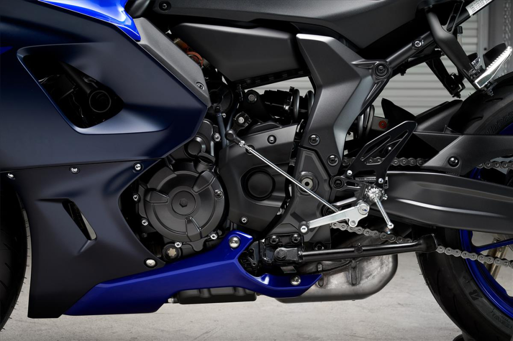Khối động cơ CP2 trên Yamaha R7 2021 Khối động cơ CP2 trên Yamaha R7 2021