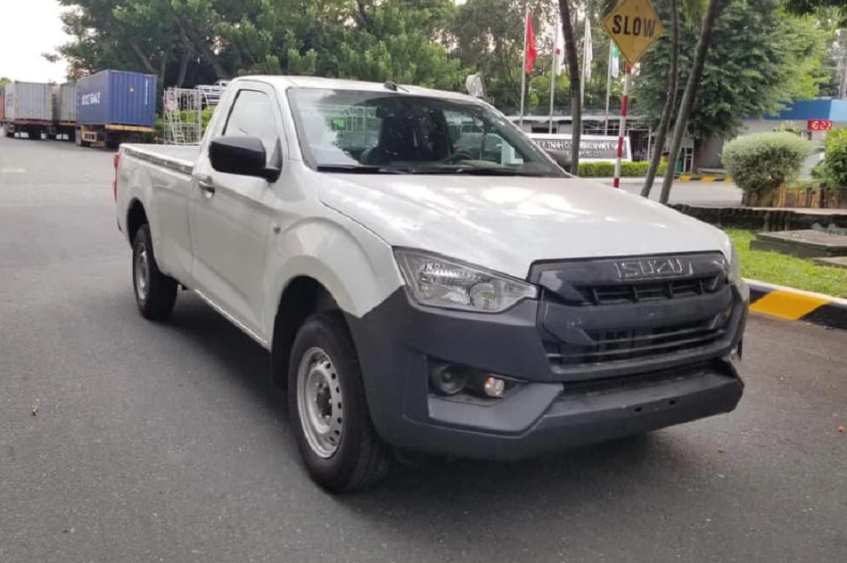 Isuzu D-Max 2021 sẽ là mẫu xe bán tải đầu tiên tại Việt Nam có bán kèm bản cabin đơn. Isuzu D-Max 2021 sẽ là mẫu xe bán tải đầu tiên tại Việt Nam có bán kèm bản cabin đơn.
