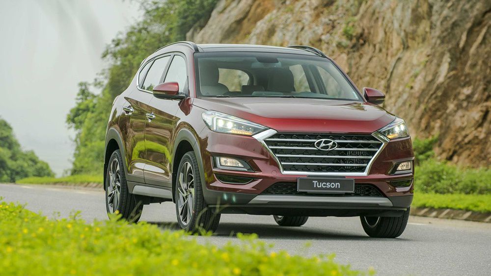 Giá xe Hyundai Tucson mới nhất tại Việt Nam khởi điểm từ 799 triệu đồng. Giá xe Hyundai Tucson mới nhất tại Việt Nam khởi điểm từ 799 triệu đồng.