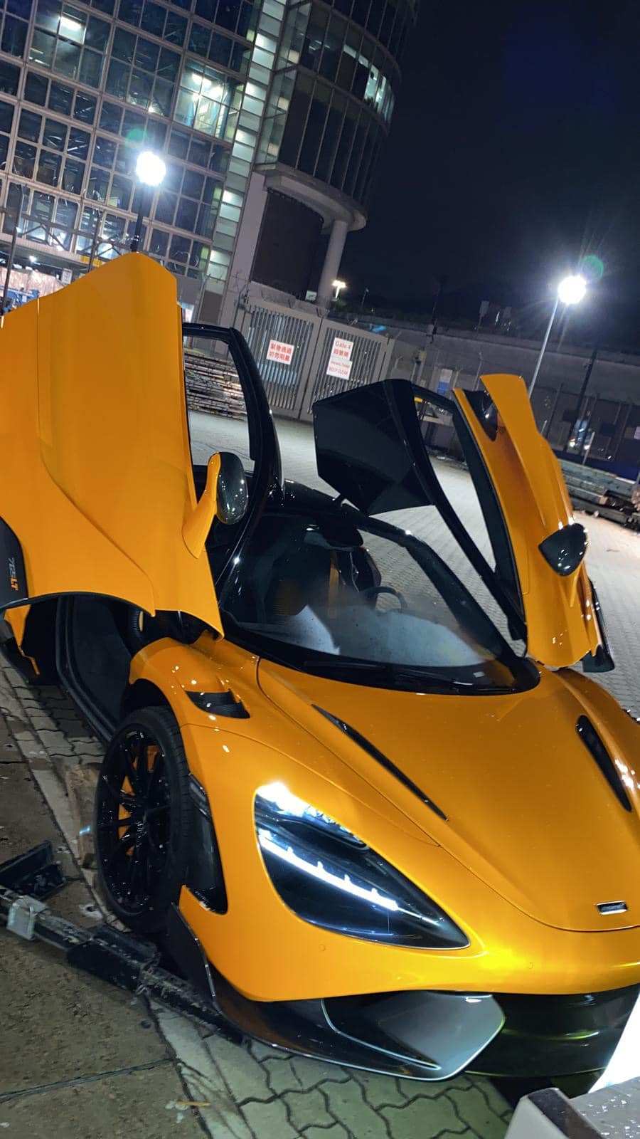 Đây nhiều khả năng là chiếc xe McLaren 765LT thứ 4 về nước Đây nhiều khả năng là chiếc xe McLaren 765LT thứ 4 về nước