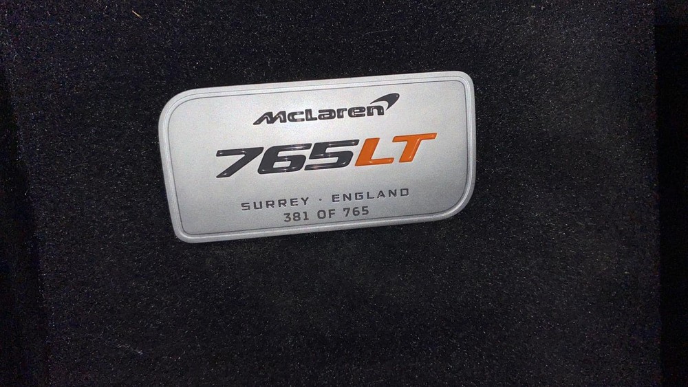 Chiếc xe McLaren 765LT này có số thứ tự 381 trên 765 chiếc Chiếc xe McLaren 765LT này có số thứ tự 381 trên 765 chiếc