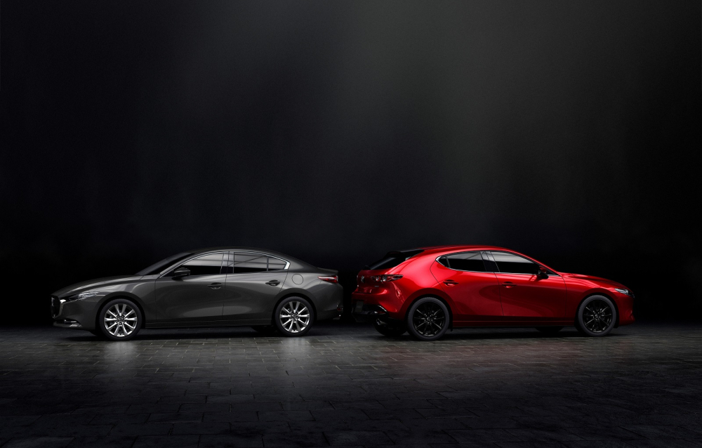 Mazda3 có 2 kiểu dáng sedan hoặc hatchback. Mazda3 có 2 kiểu dáng sedan hoặc hatchback.