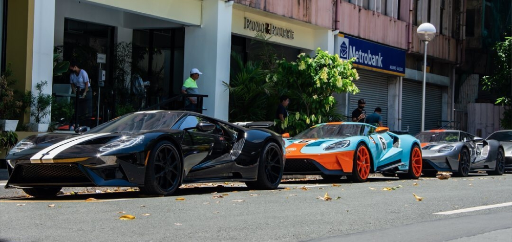 3 chiếc siêu xe Ford GT thế hệ mới trên đường phố Philippines. Ảnh: Jworks 3 chiếc siêu xe Ford GT thế hệ mới trên đường phố Philippines. Ảnh: Jworks